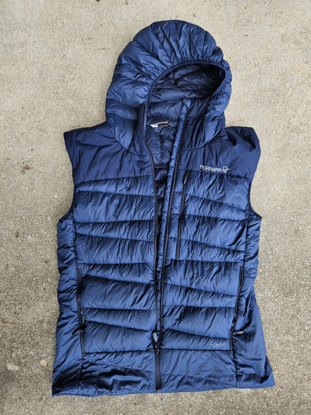Norrona Falketind Down Vest Mens Size M Blue Pre-owned